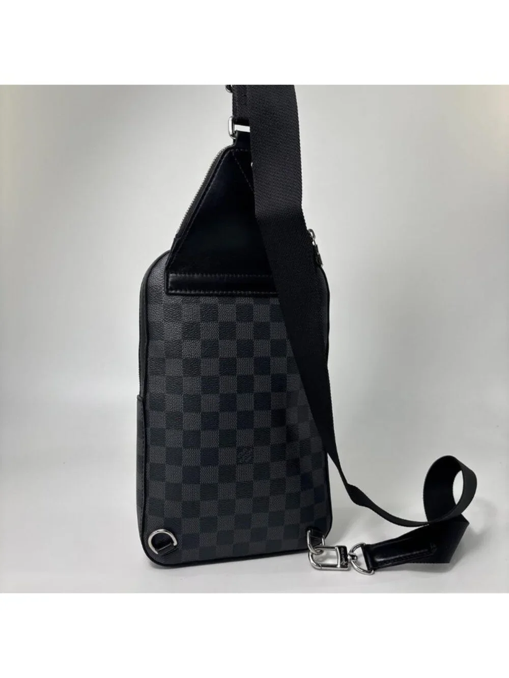 Louis Vuitton Damier Graphite Avenue Sling